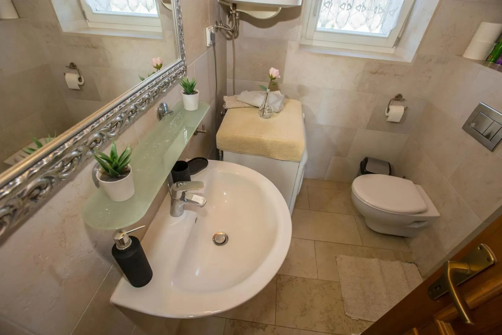 פורץ Villa Meri קרואטיה